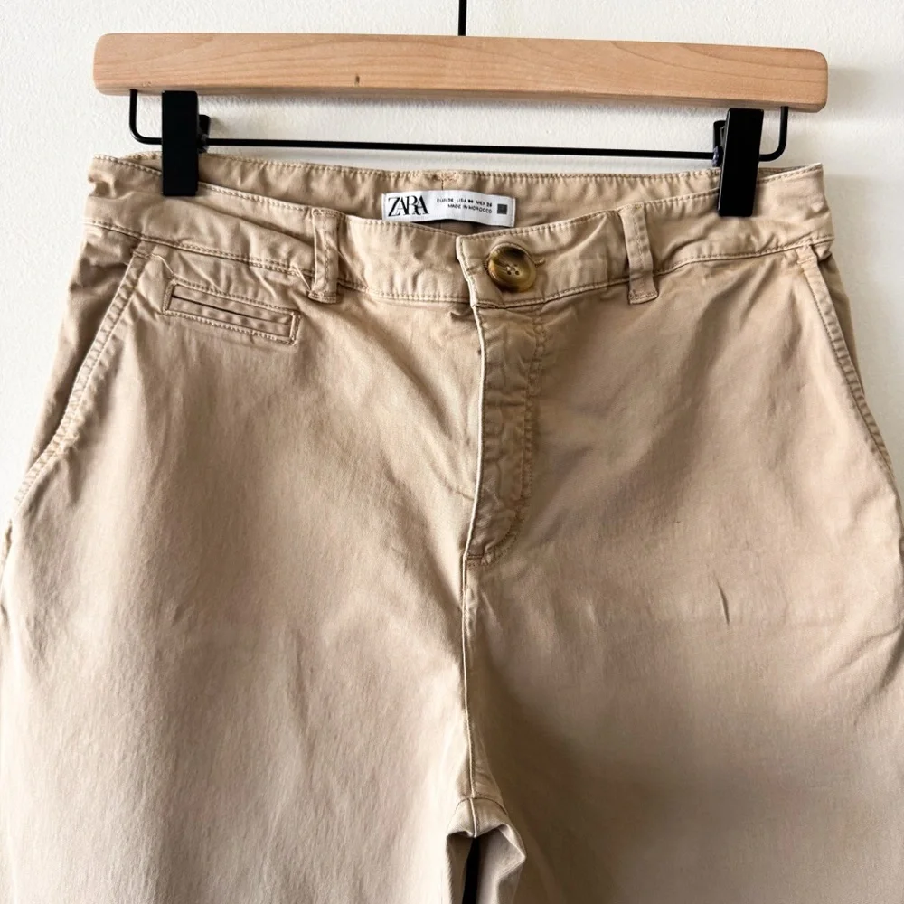 Zara Women’s Khaki Chino Pants Size 26‎